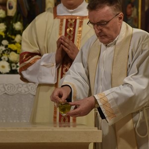 Kardinal Bozanić posvetio župnu crkvu sv. Ane u Loboru